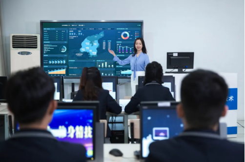 新华超级品牌计划—520爱学节 新华超级品牌计划—520爱学节