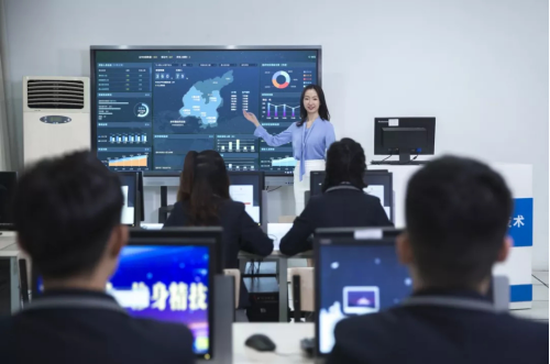 政府报告重点关注的教育公平和质量提升,新华互联网科技做了什么? 政府报告重点关注的教育公平和质量提升,新华互联网科技做了什么?