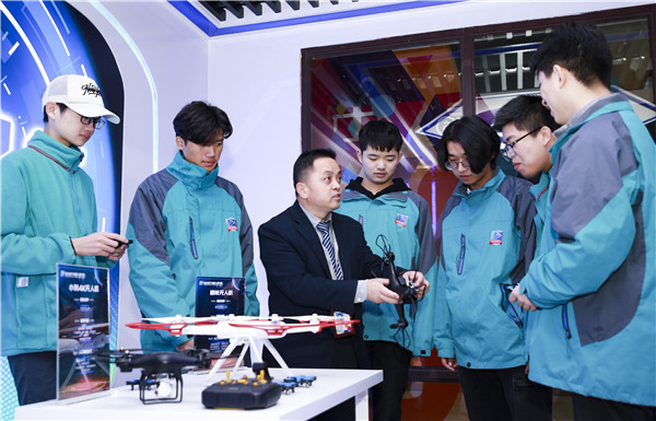 初中男生学什么<a href=http://njxh.cn target=_blank class=infotextkey>专业</a>技术好就业? 初中男生学什么<a href=http://njxh.cn target=_blank class=infotextkey>专业</a>技术好就业?