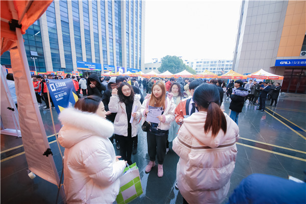 初<a href=http://njxh.cn target=_blank class=infotextkey>高中</a>女生毕业学什么技术好? 初<a href=http://njxh.cn target=_blank class=infotextkey>高中</a>女生毕业学什么技术好?