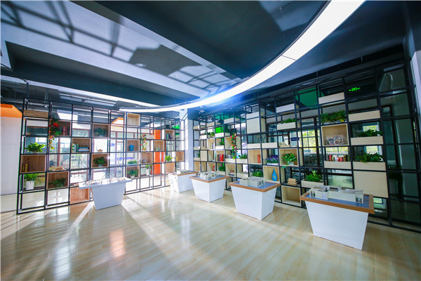 为什么总劝你来校实地考察?好学校不怕比较! 为什么总劝你来校实地考察?好学校不怕比较!