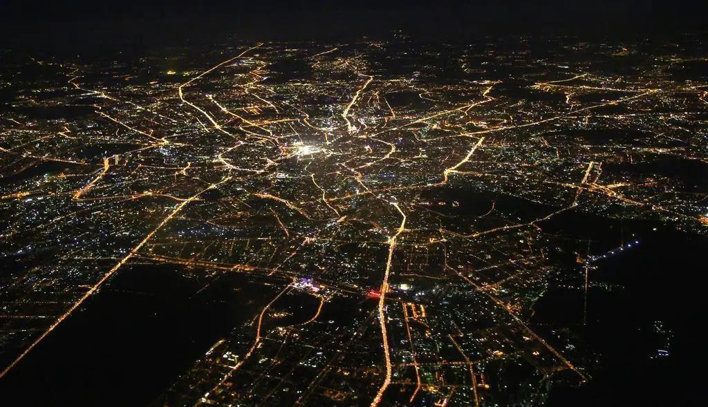 《老师来了》南京新华站|规划师张光远为你规划未来 《老师来了》南京新华站|规划师张光远为你规划未来