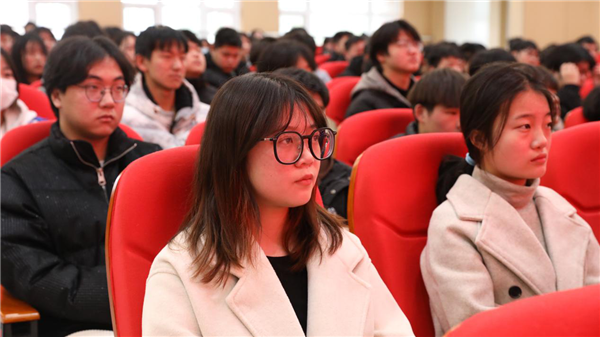 亲授顶尖技能,世界技能大赛首席专家叶维中走进新华! 亲授顶尖技能,世界技能大赛首席专家叶维中走进新华!