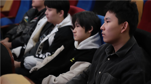 南京新华电脑专修学校召开海南云珩科技有限公司招聘专场宣讲会 南京新华电脑专修学校召开海南云珩科技有限公司招聘专场宣讲会