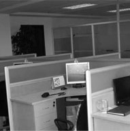 ��ͨ��Ա�칫����ӵ����ª